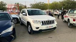 جیپ گراند شیرۆکی